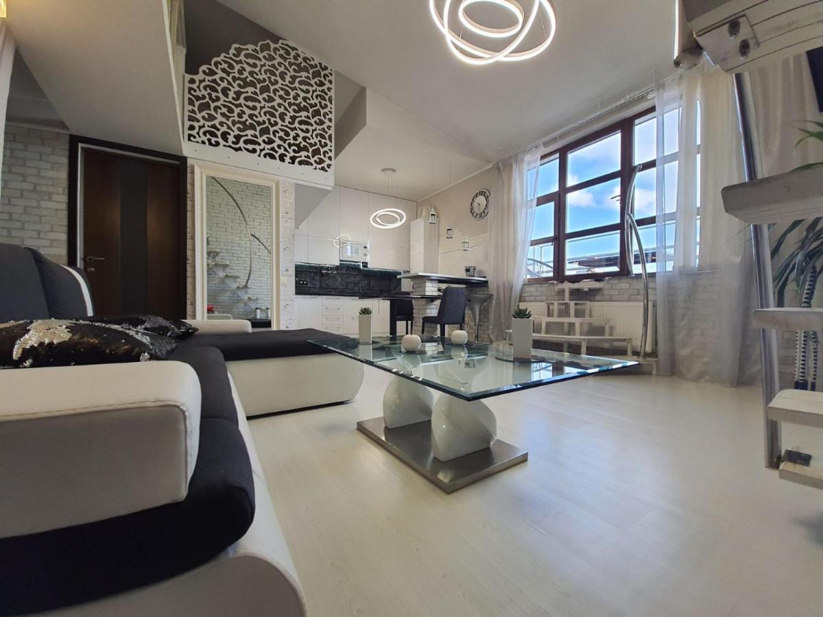 Apartment Penthouse Chişinau Exteriör bild